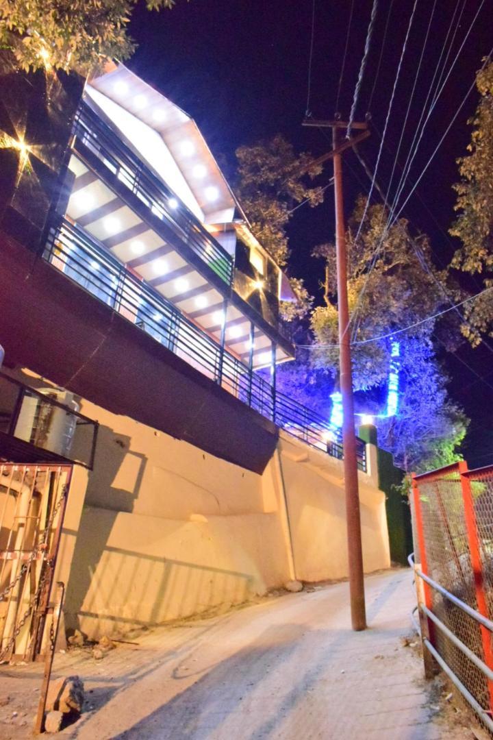 Rudhraksh Villa 4Br- Perfect Vacay Villa Mussoorie Eksteriør billede